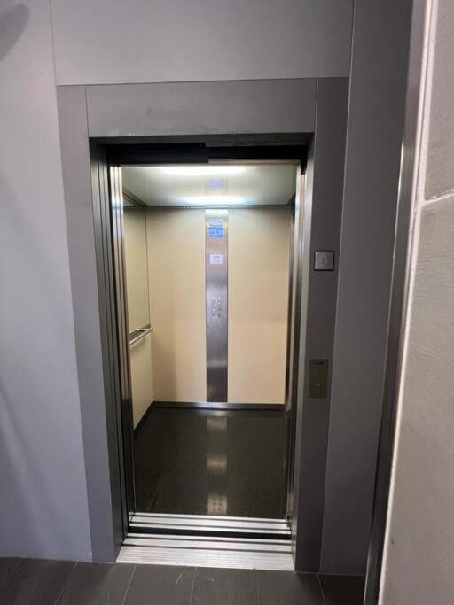 Apartamento Bilbao-Basurto-San Mames Bagian luar foto