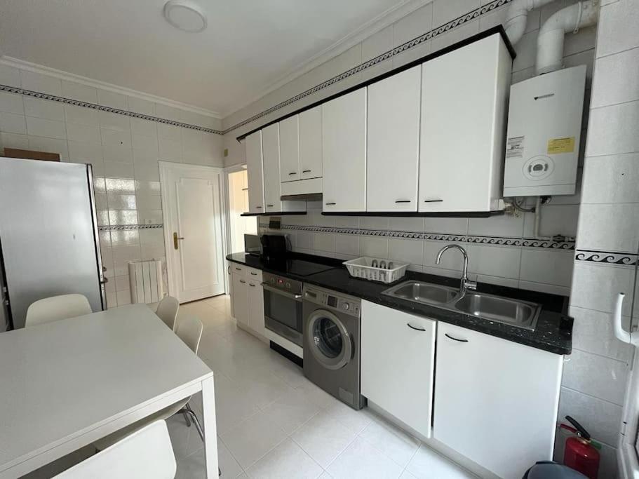 Apartamento Bilbao-Basurto-San Mames Bagian luar foto